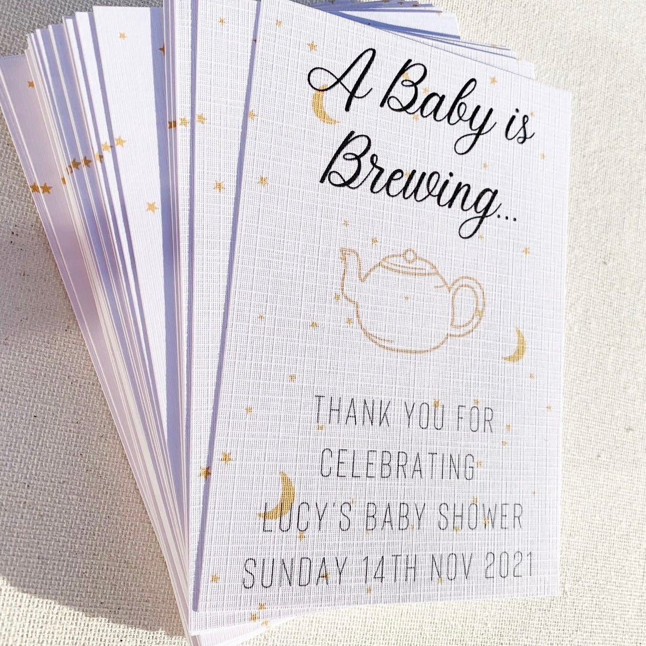 ‘A baby is brewing’ baby shower postcards